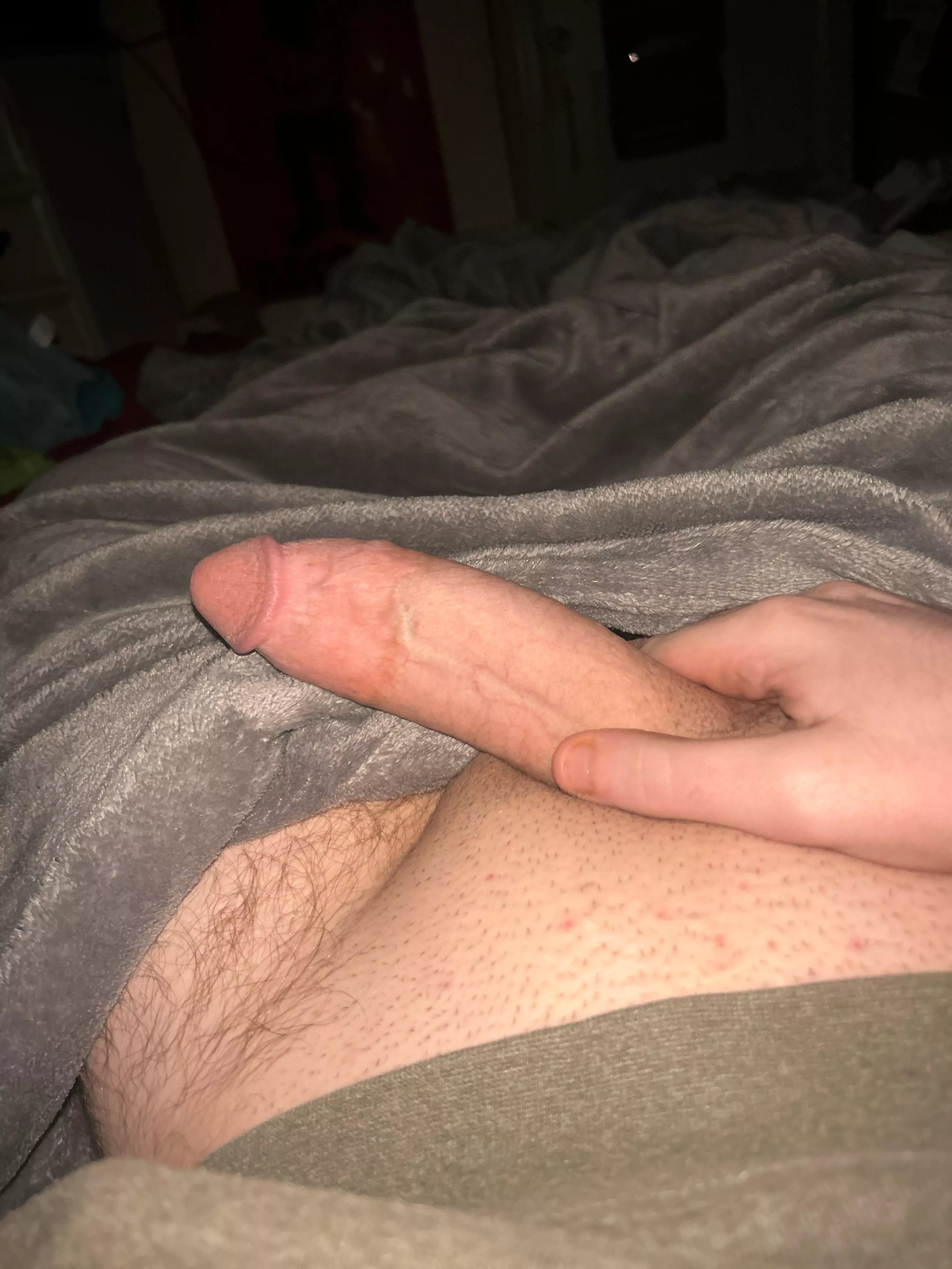 HMU to show off ur girl posted by Savings_Earth5303