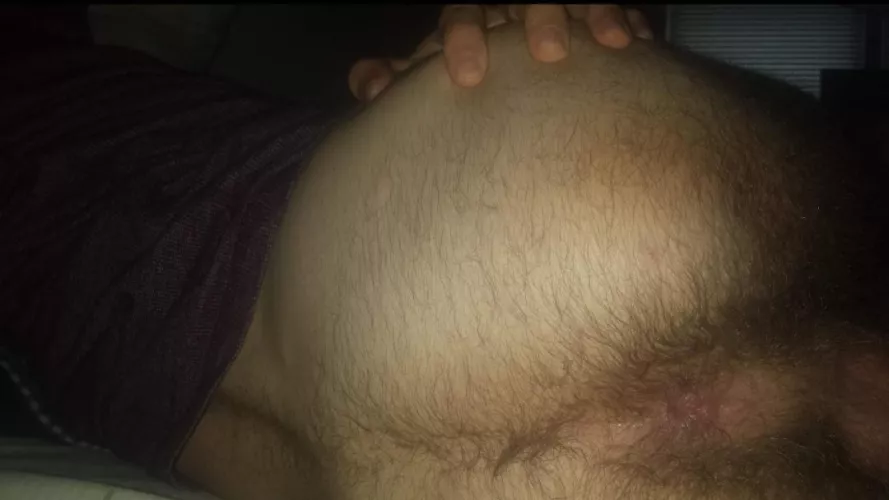 I haven't bottomed in a while, but I have been craving it. Any volunteers? by Kcatstarfire