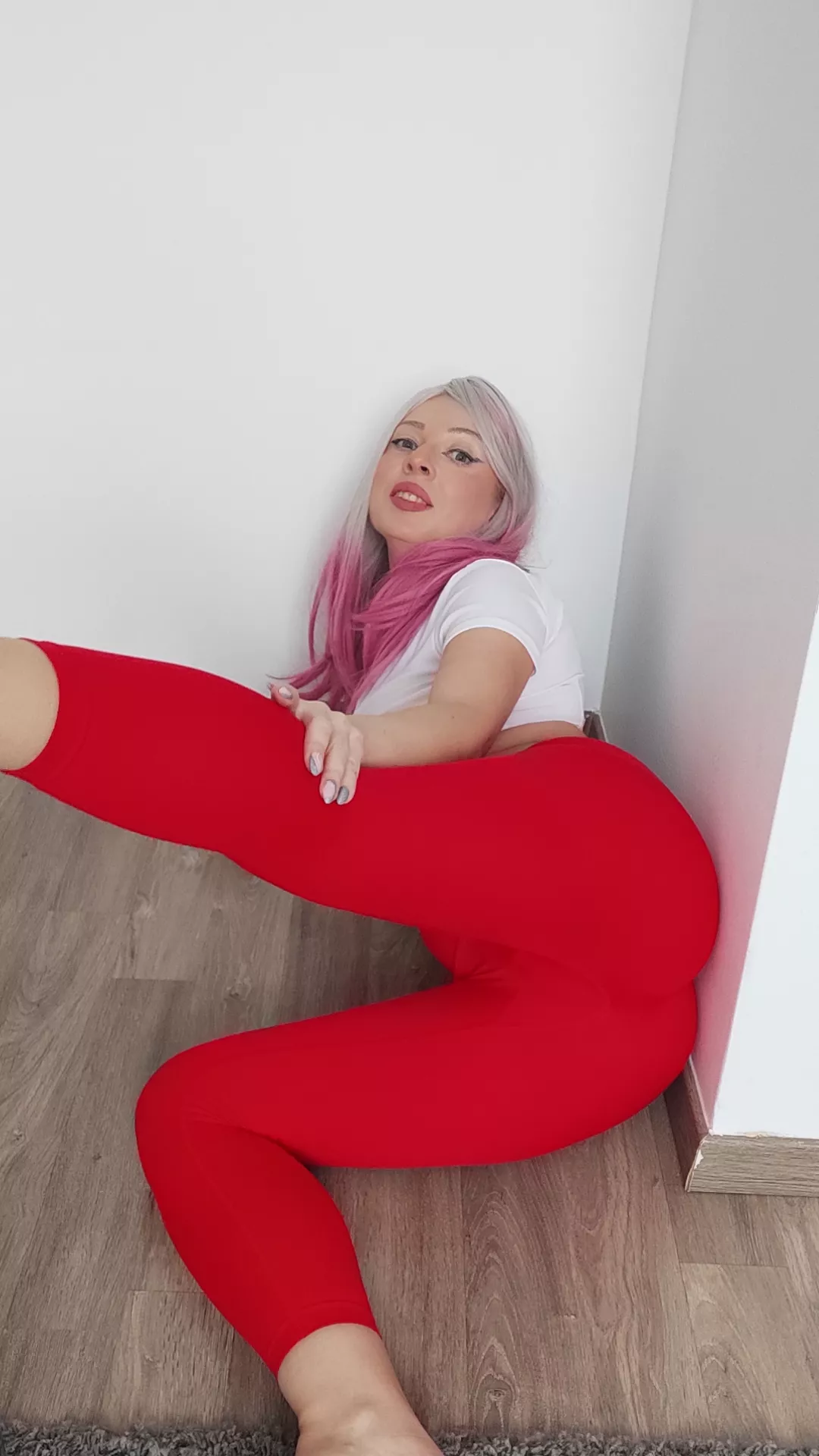 I love when you stare at me  posted by alleyabae