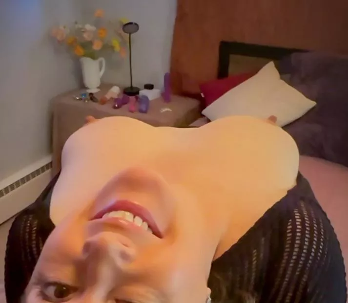 I’m sure you know what to do with me… posted by Lady-Willow