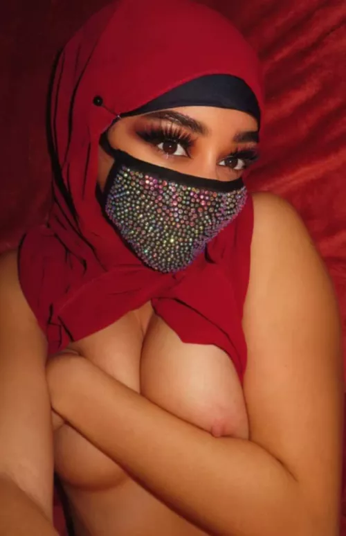 It's peaking by ninayasmin