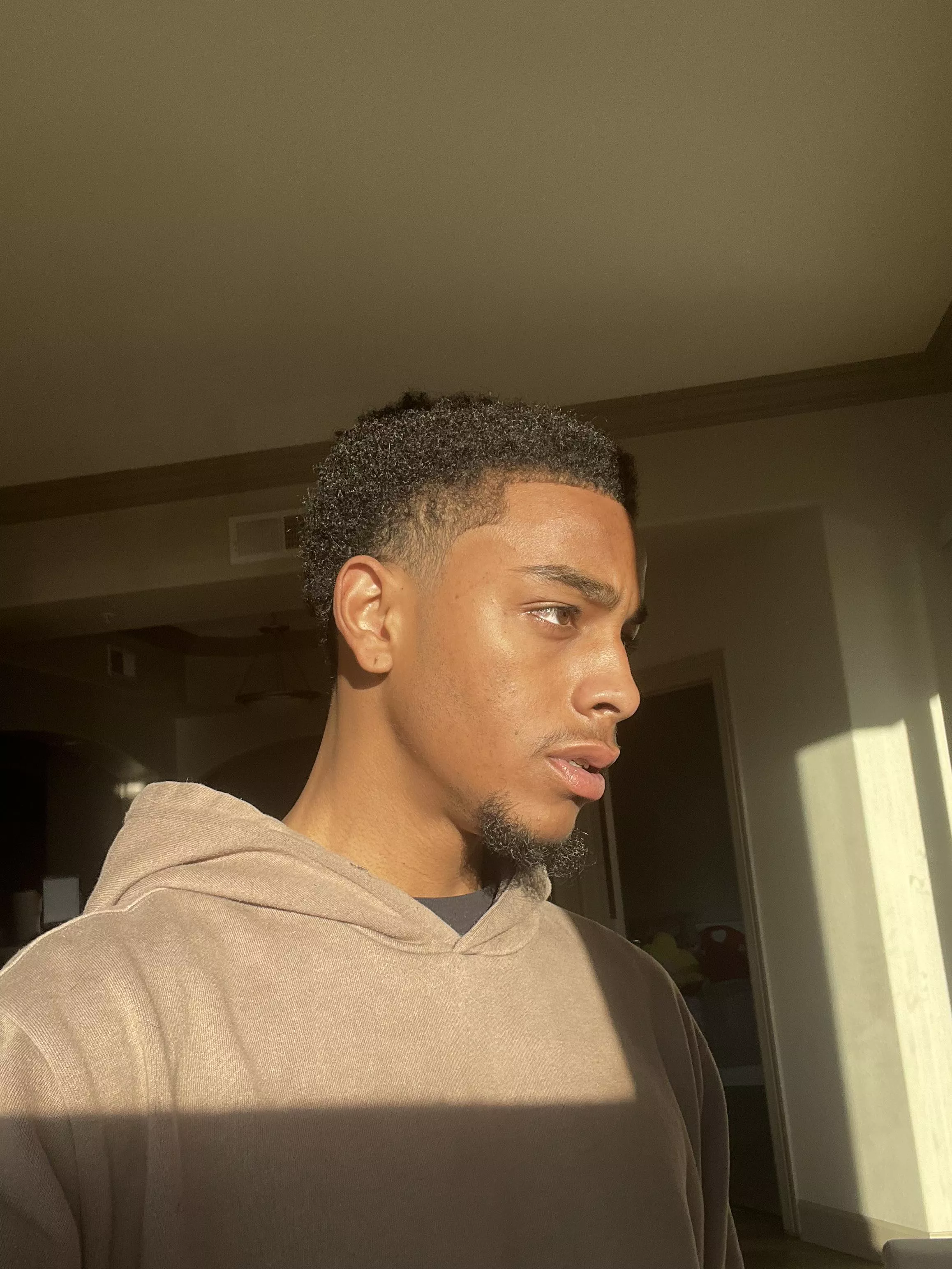 Just got a hair cut how’s it look?😋 posted by Jaycee42000