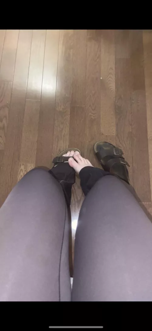 Need someone to suck them 😘 by Main-Ad-2111