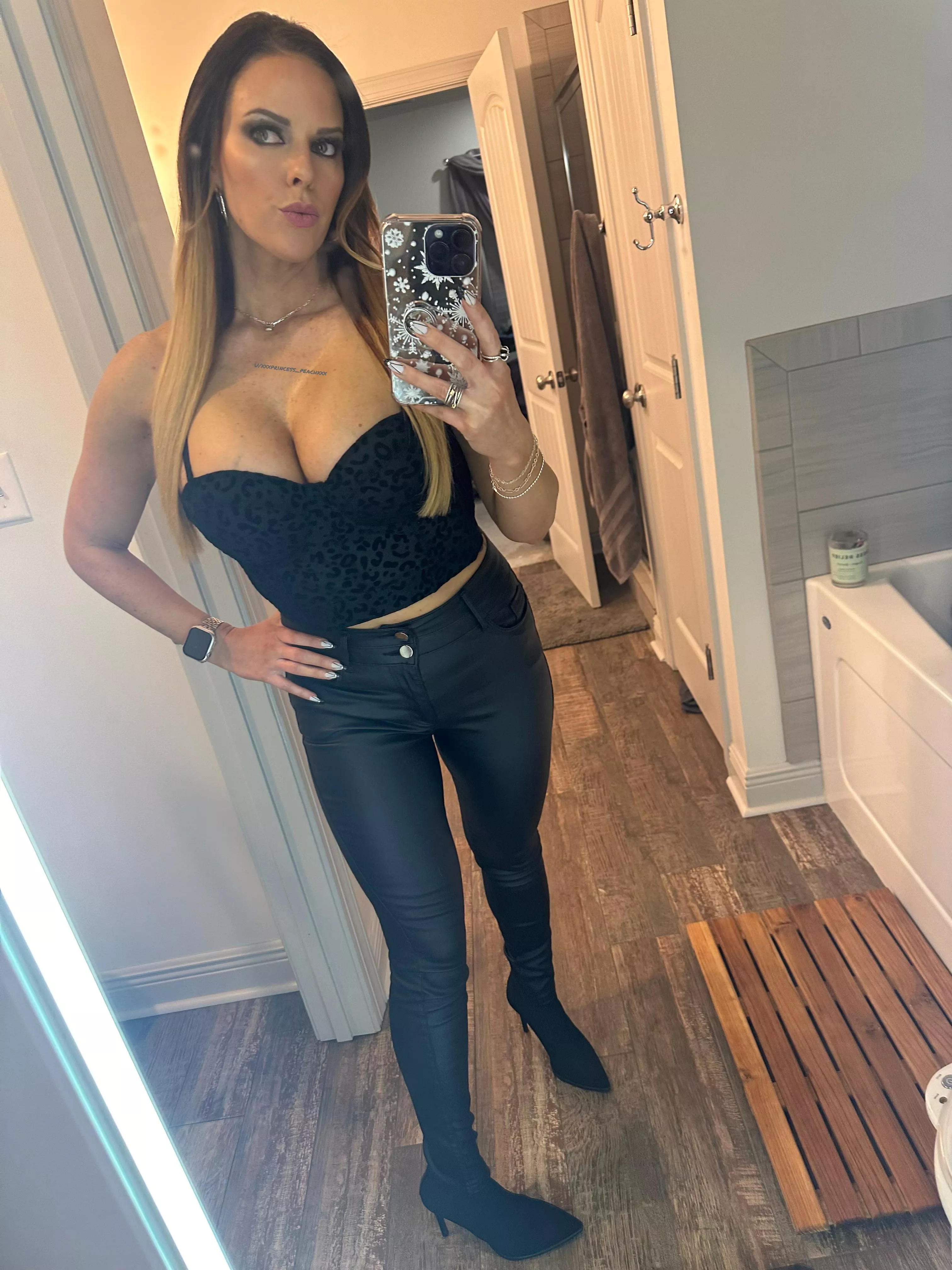 Ready for a night out posted by xxxPrincess_Peachxxx