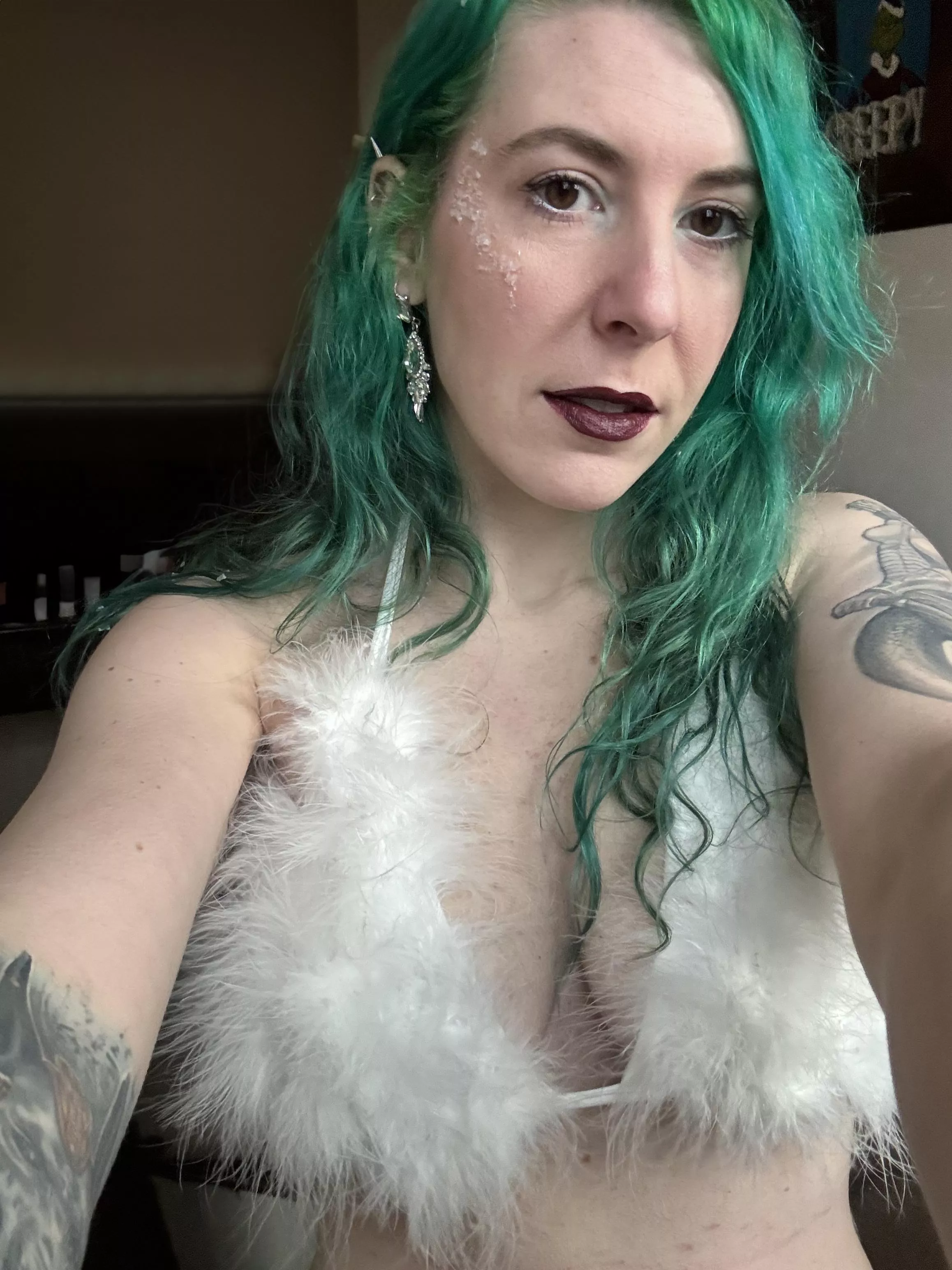 Snowy vibes posted by sirenskiss3