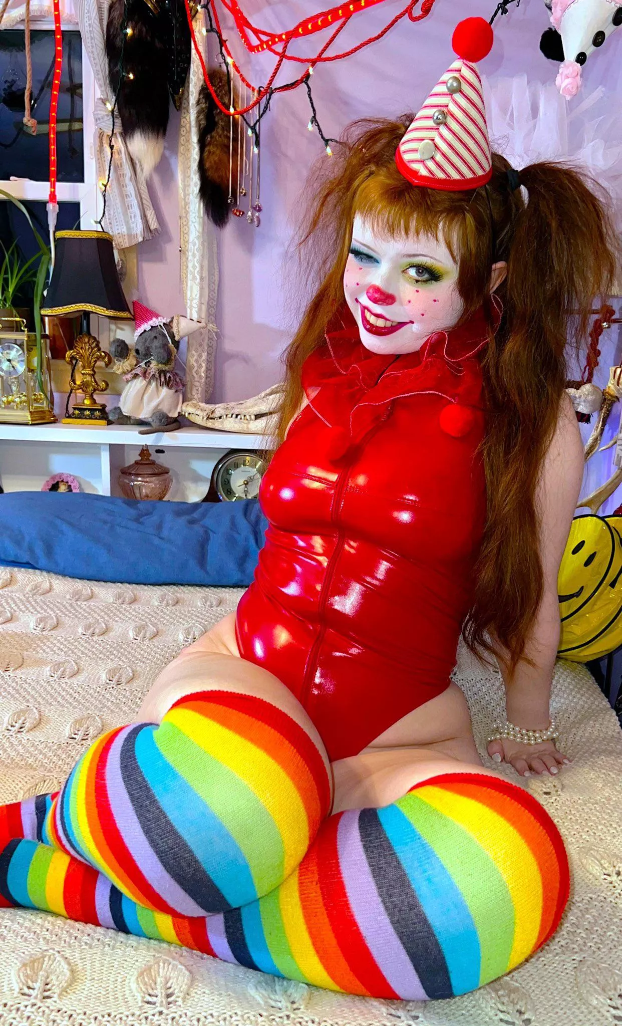 So bright and shiny ✨ wanna touch? posted by Scarlettclown