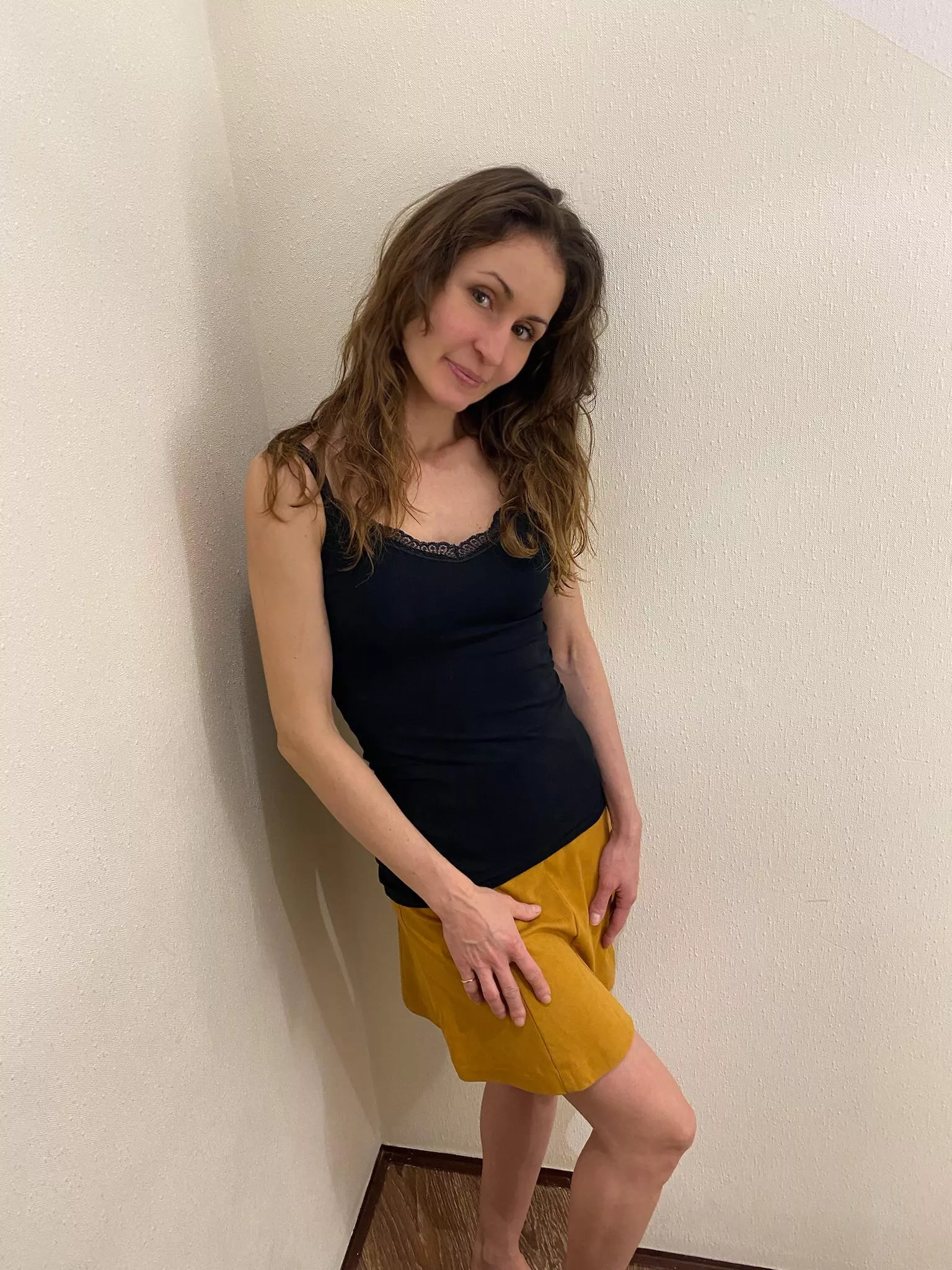 This milf is ready for a hot weekend posted by Viki_soul