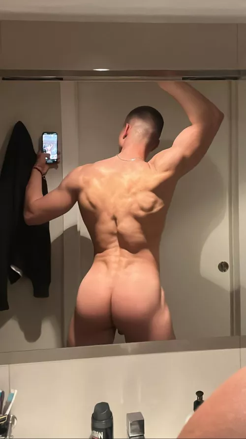 Wanna spank me? by GoldenKingG