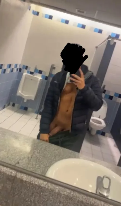 Was hoping someone walks in by Somefunguy123