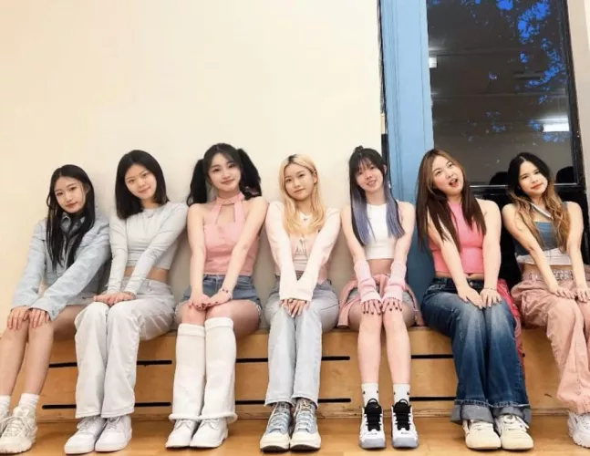 Who’s the best Asian?[7] by Roulioh