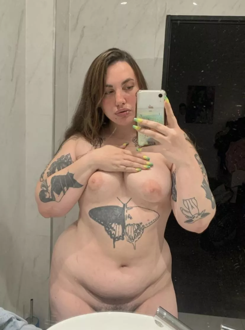 would you jack off to my nudes if I sent them?  posted by micaops24