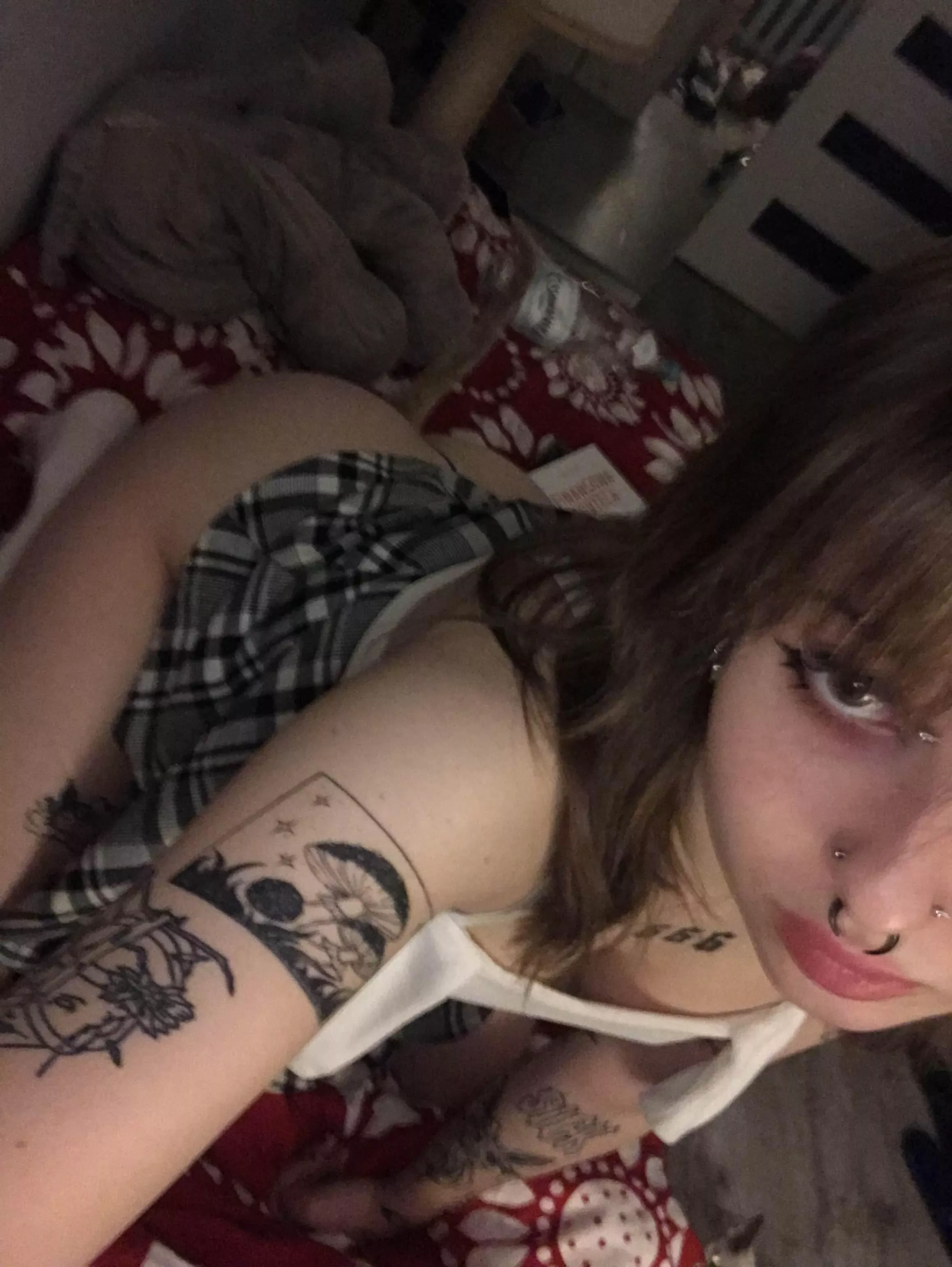 youre supposed to be behind me posted by rosie_sweetheart