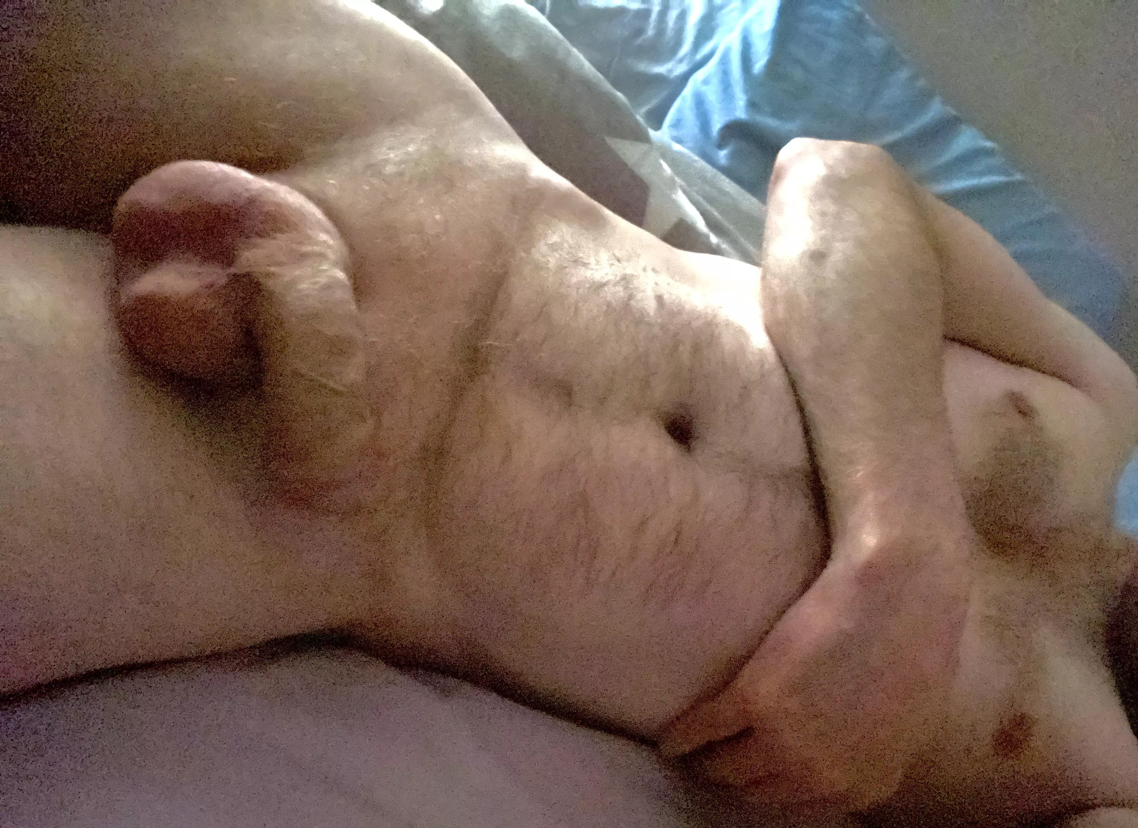 [57] Just another lazy Sunday. posted by ShyUkDad