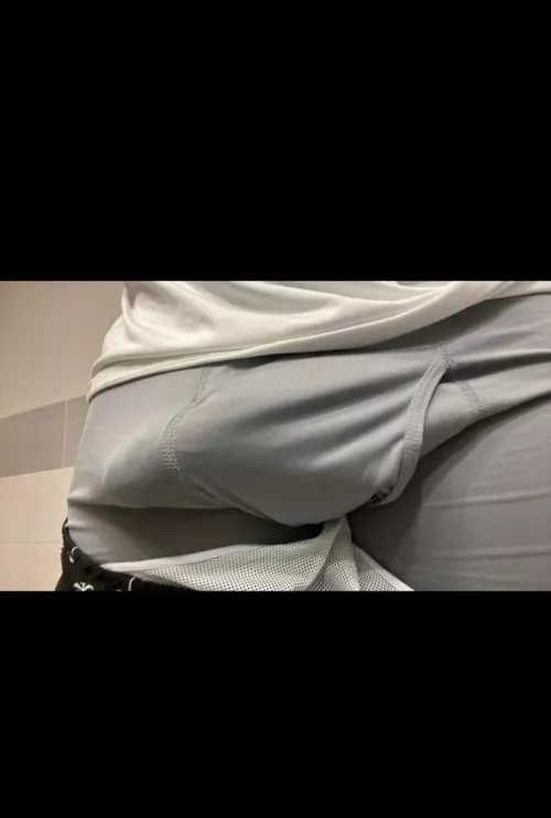 Bathroom break by Explorer-47