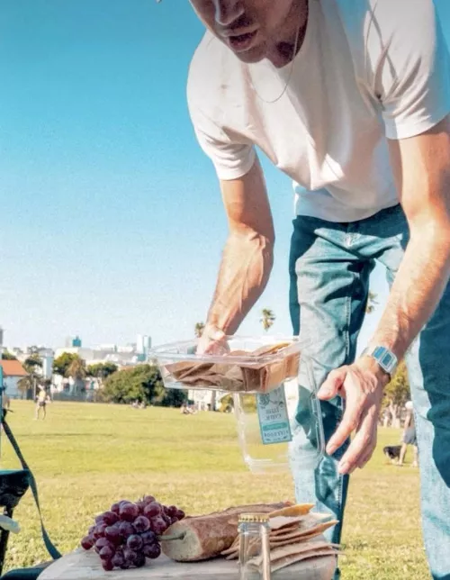 care for a snack? by takesfourtotango