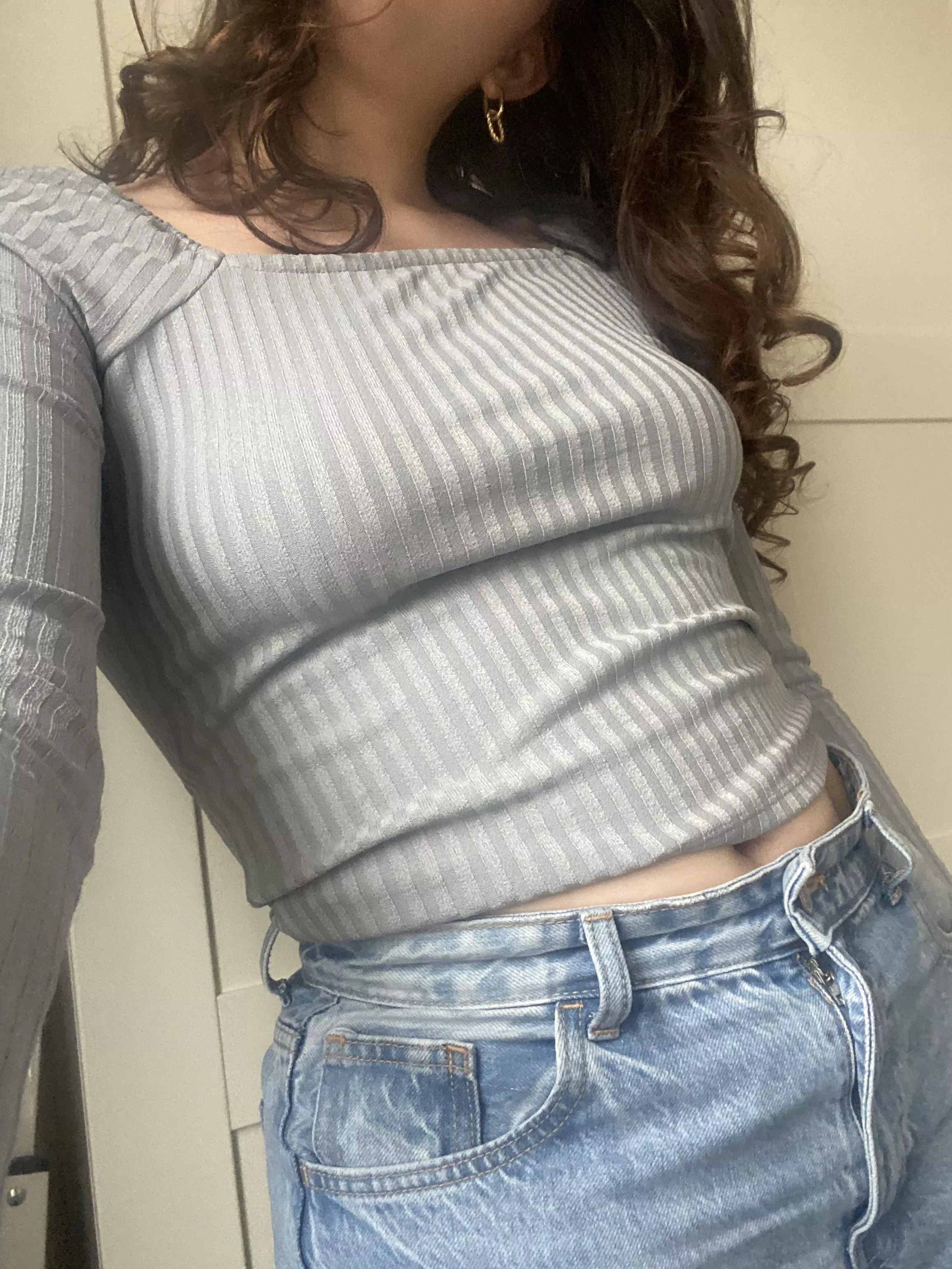 going braless to class gives me a little thrill 🥰 posted by OFbbAria