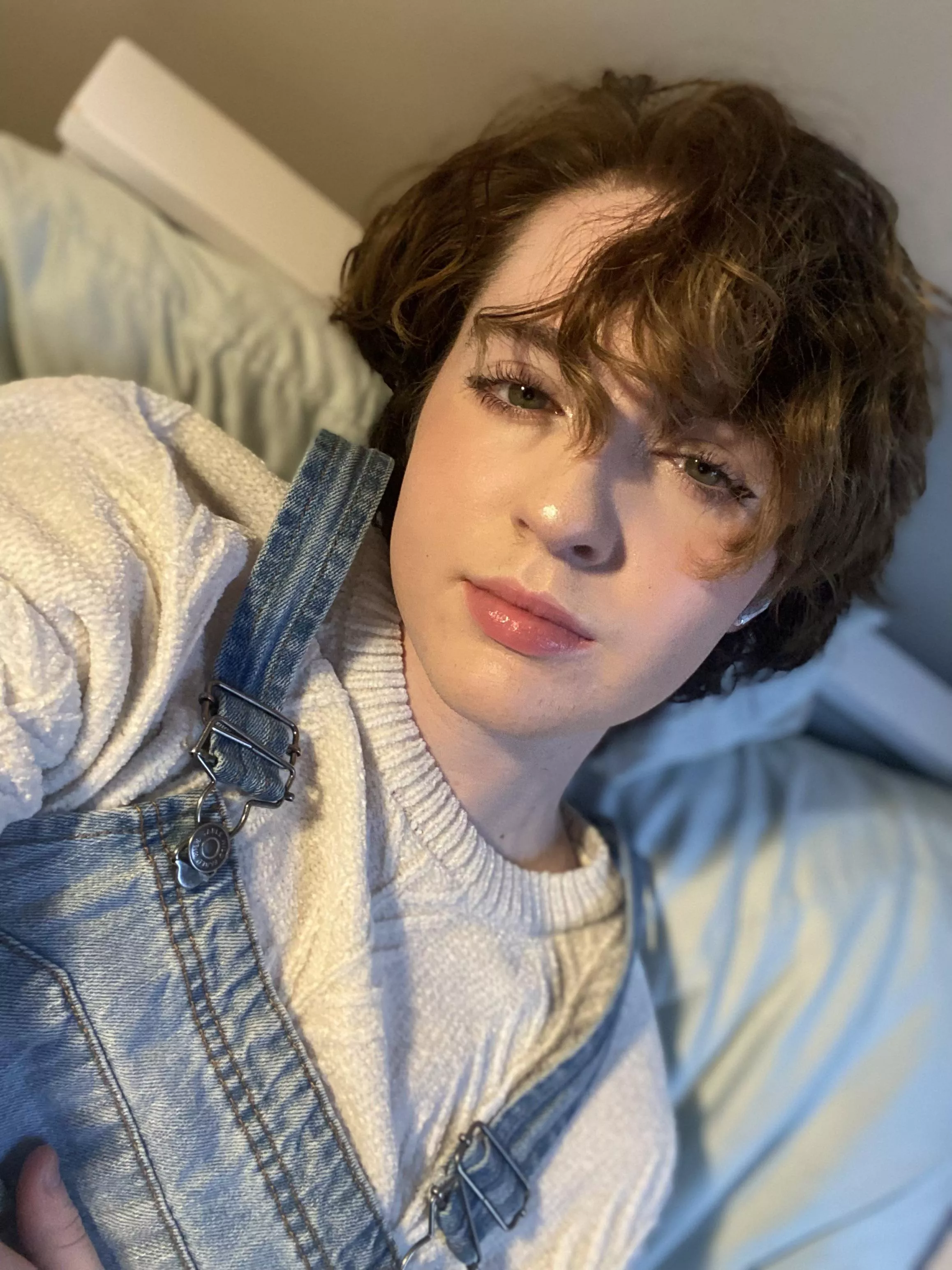 Hey 🥰🥰  posted by Cwunchykat