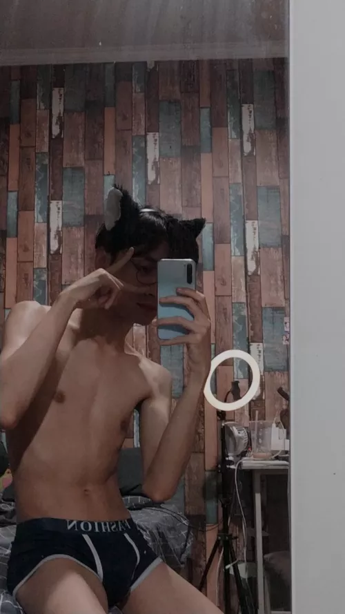 Hi, can we be a friend? (22) by its_karmapxx