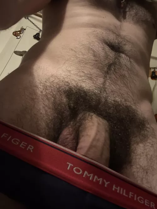 I’m hairy ;) by mazir303