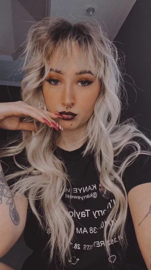 is there anybody here who can handle me by iCarlybabyy