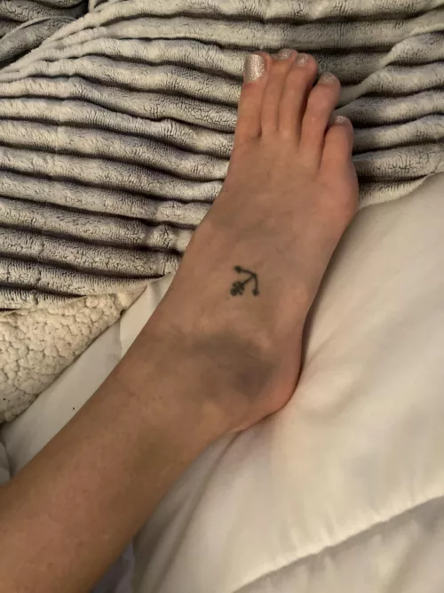 Long toes!! by Jordanjadesexy