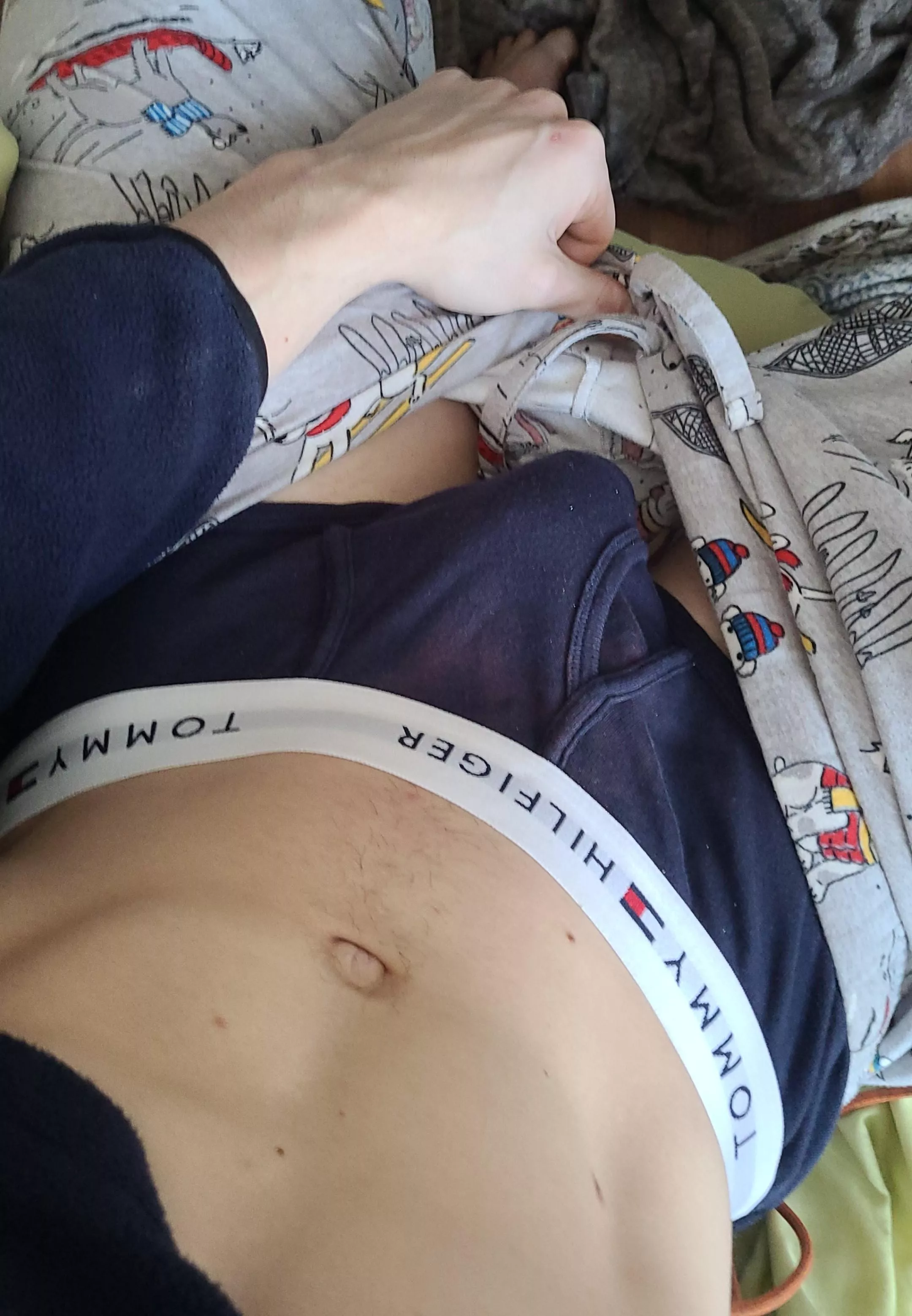 peek in my pjs posted by AffectionateB