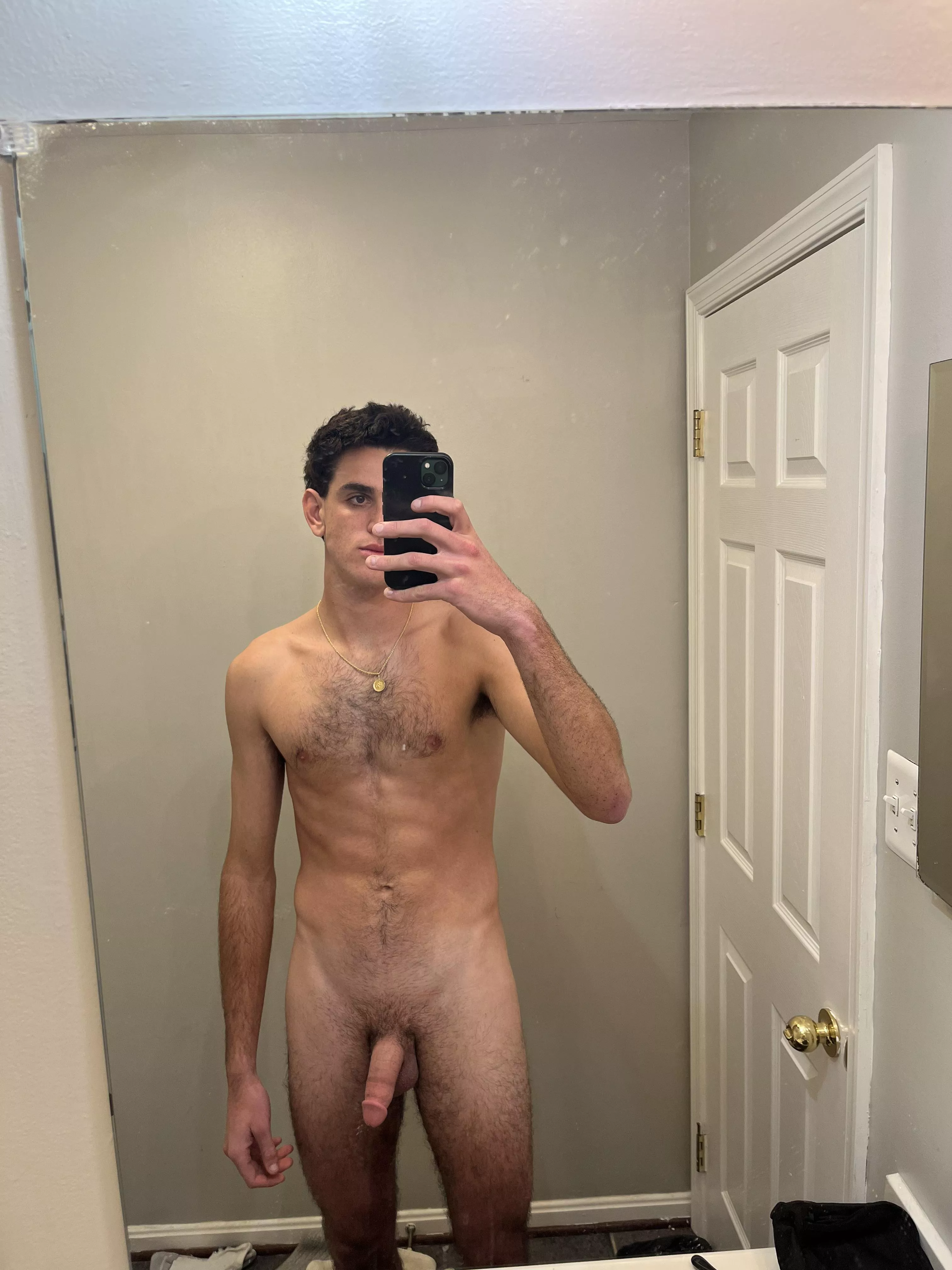 Tennis player physique (M)22 posted by HungCollege_Athlete