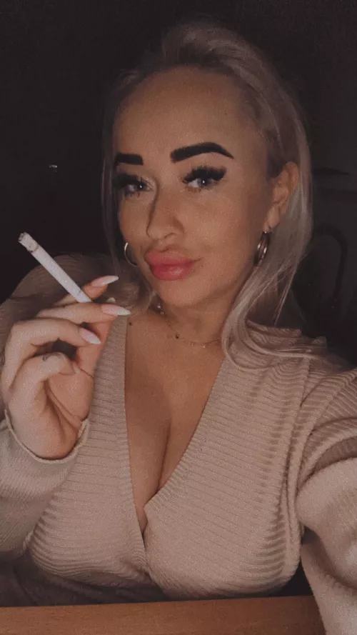 Would you join me? 💛✨ by xxkiki22