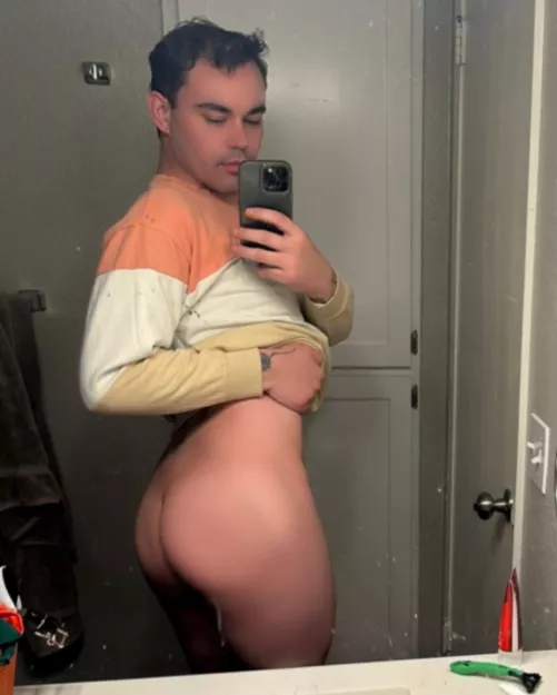 Your morning does of bubble butt 😏😈 by YesterdayPublic2123