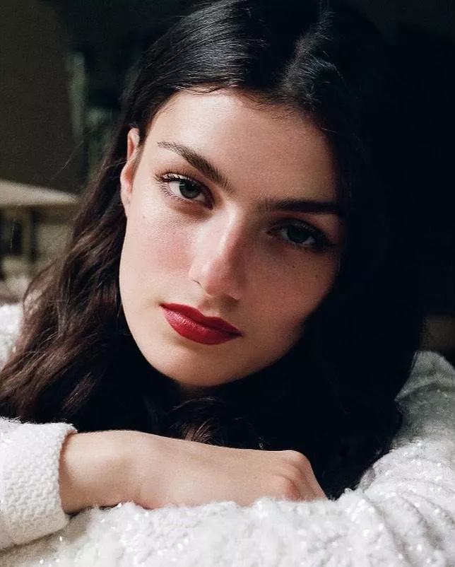 Zoia Mossour posted by sagar9175