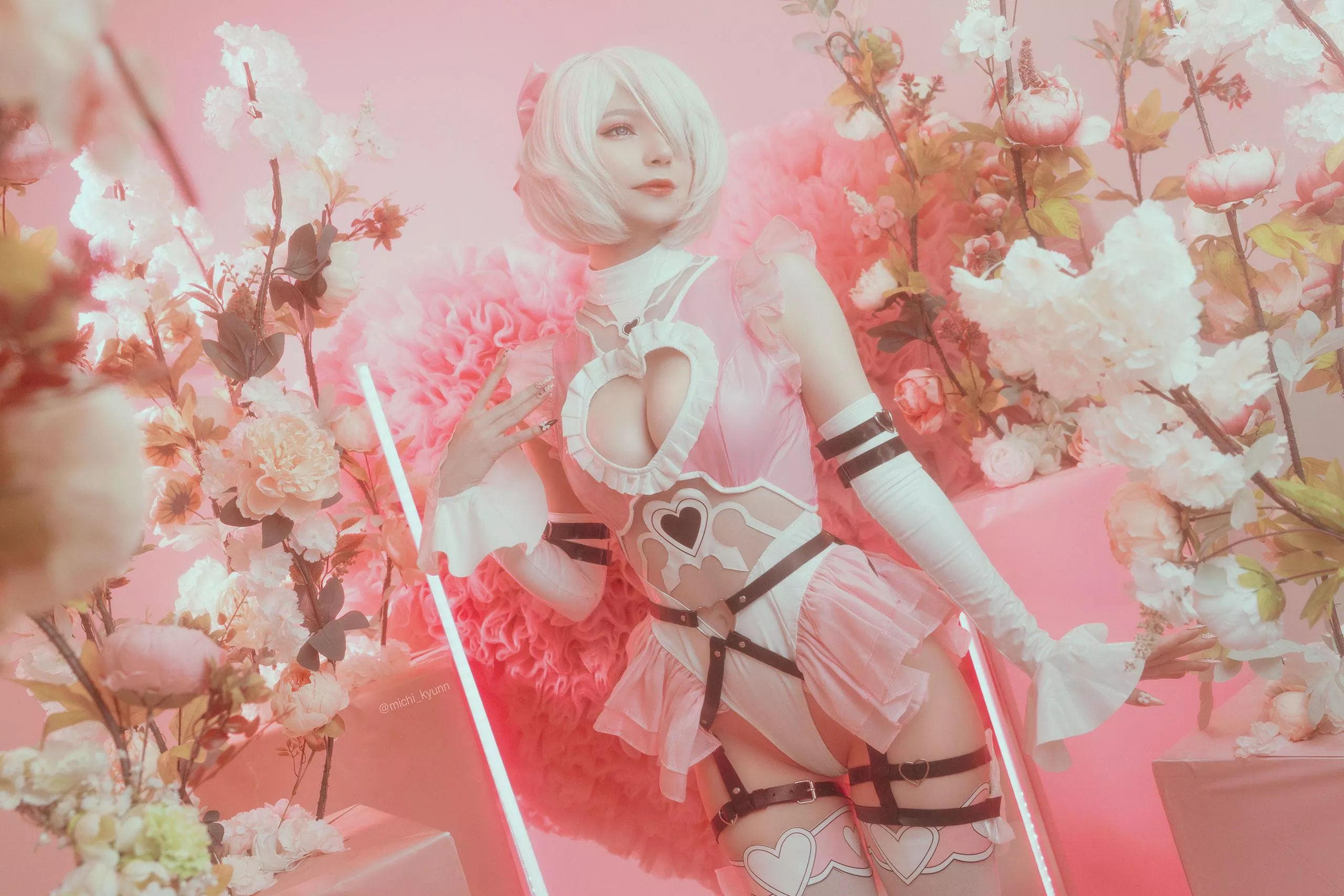 2b from Nier automata  by michi_kyunn Costume design by princess_ailish posted by michi_kyunn