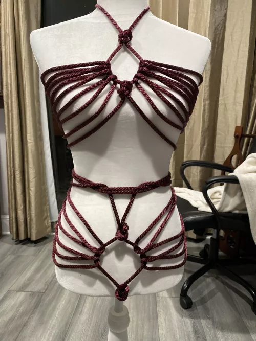 Another one with a pleasure knot by Gunn_Dominant