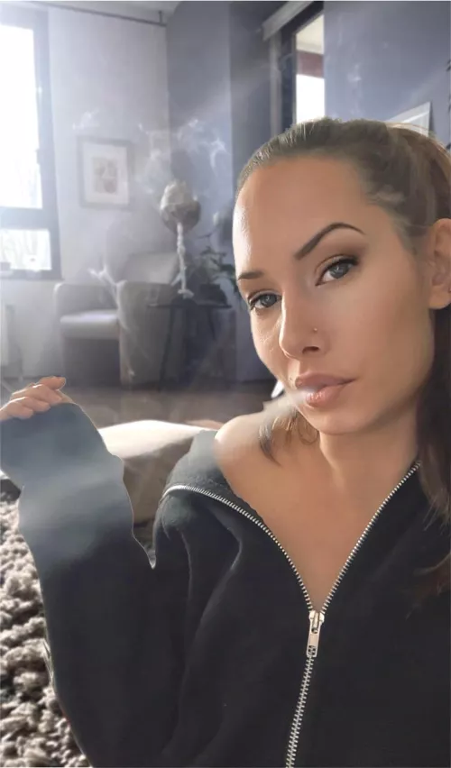 🤍💨 come say hi  by Ill-Vast2627