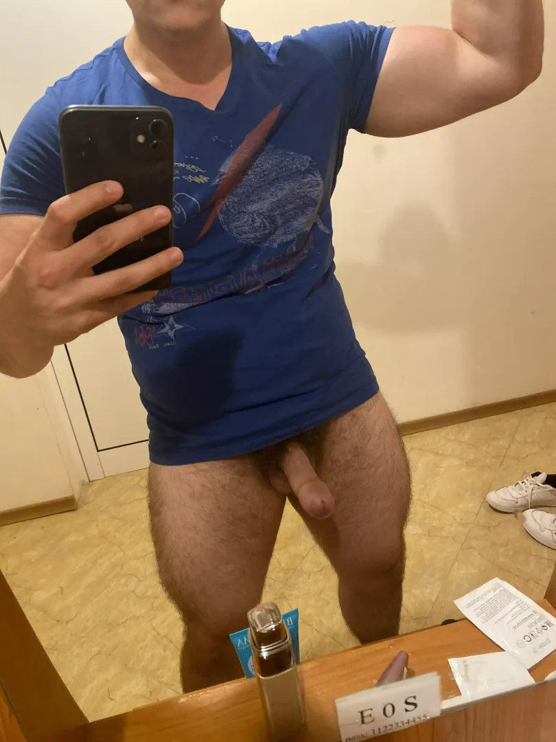 Do u like beefy boys😏? [20] posted by Horny-Daddie