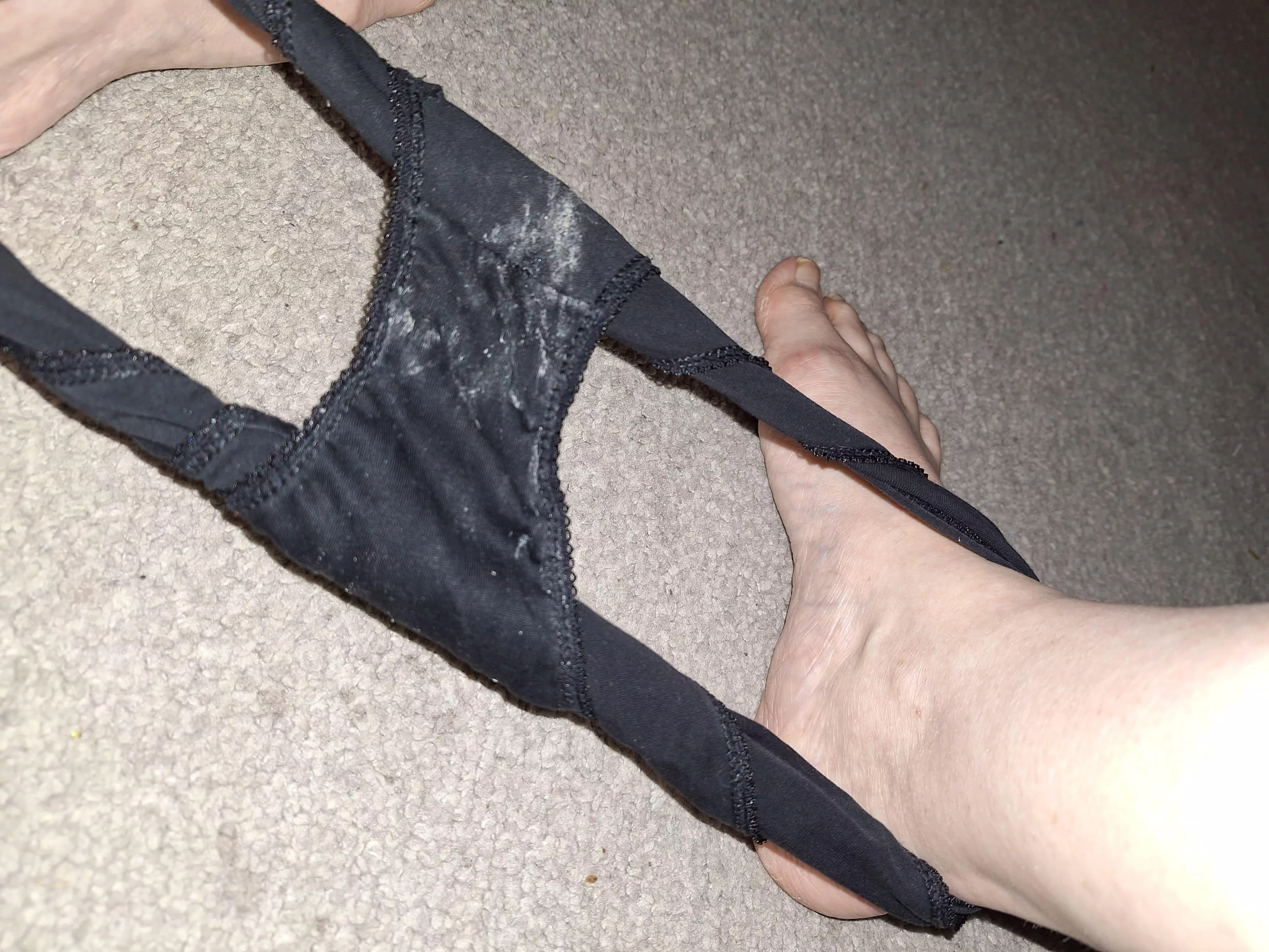 Drenched and filthy, just how you like it 💦 posted by DiscreetFreaks