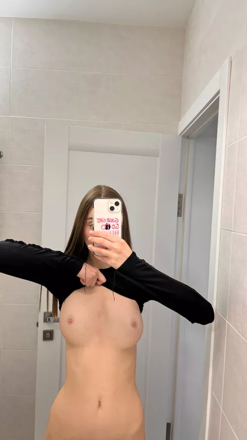 Feeling horny 👄 by ceocat