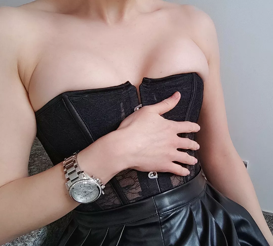 Hey mister, I couldn’t help but notice you looking me up and down, like you’re…undressing me with your eyes. posted by AnnaTheMiss2