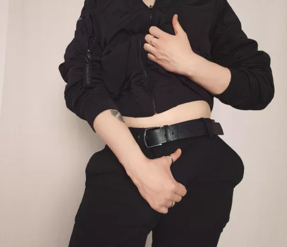 I can't contain myself anymore by Information_Aromati