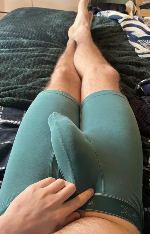 I can’t help but stretch them out by pumpjames