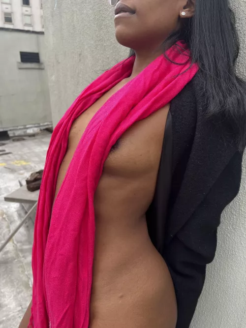 I expose myself and get wet doing it by blkbeautywild