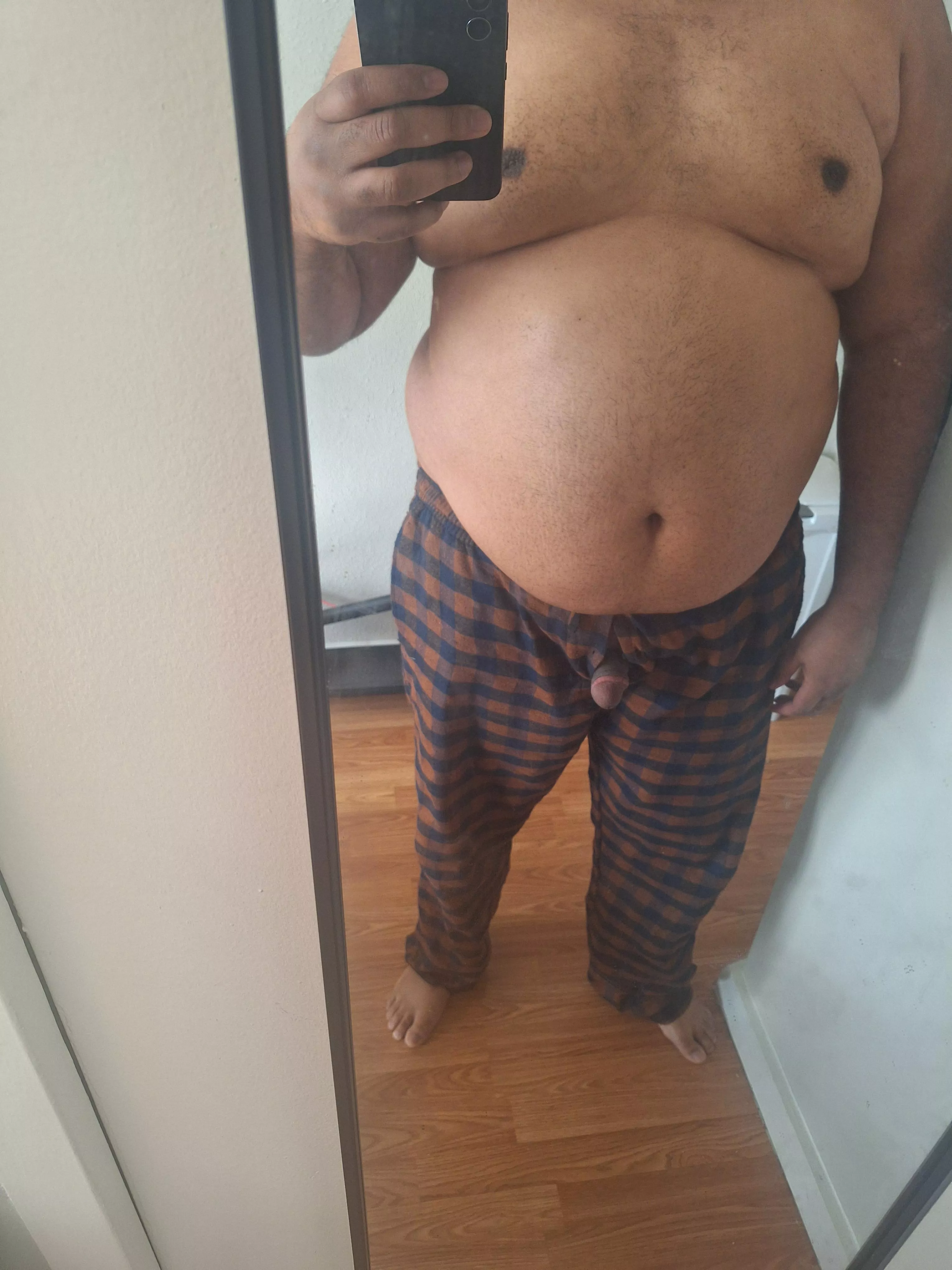 I finally got my male hoe lounge pants in the mail posted by Aggressive-Cycle-89