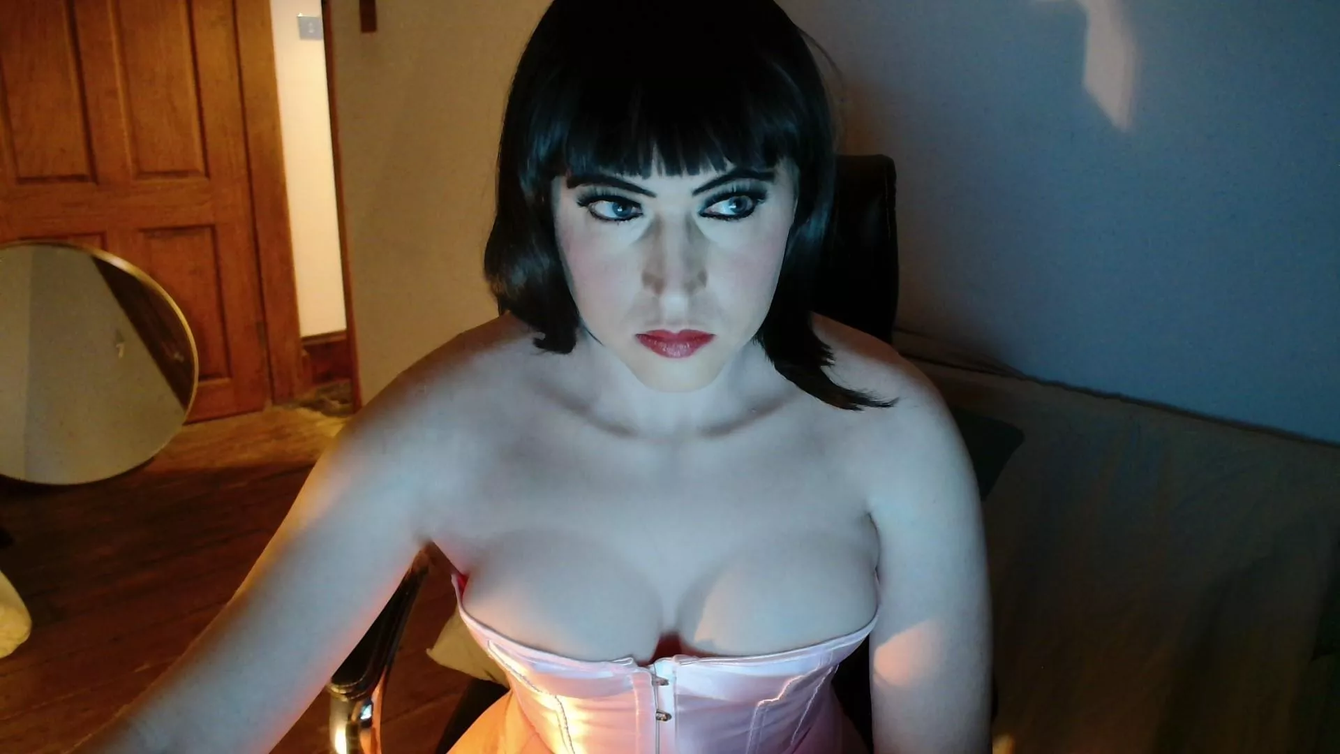 I'd like to be your girl, sincerely, Anna Xx posted by _AnnaHarda_