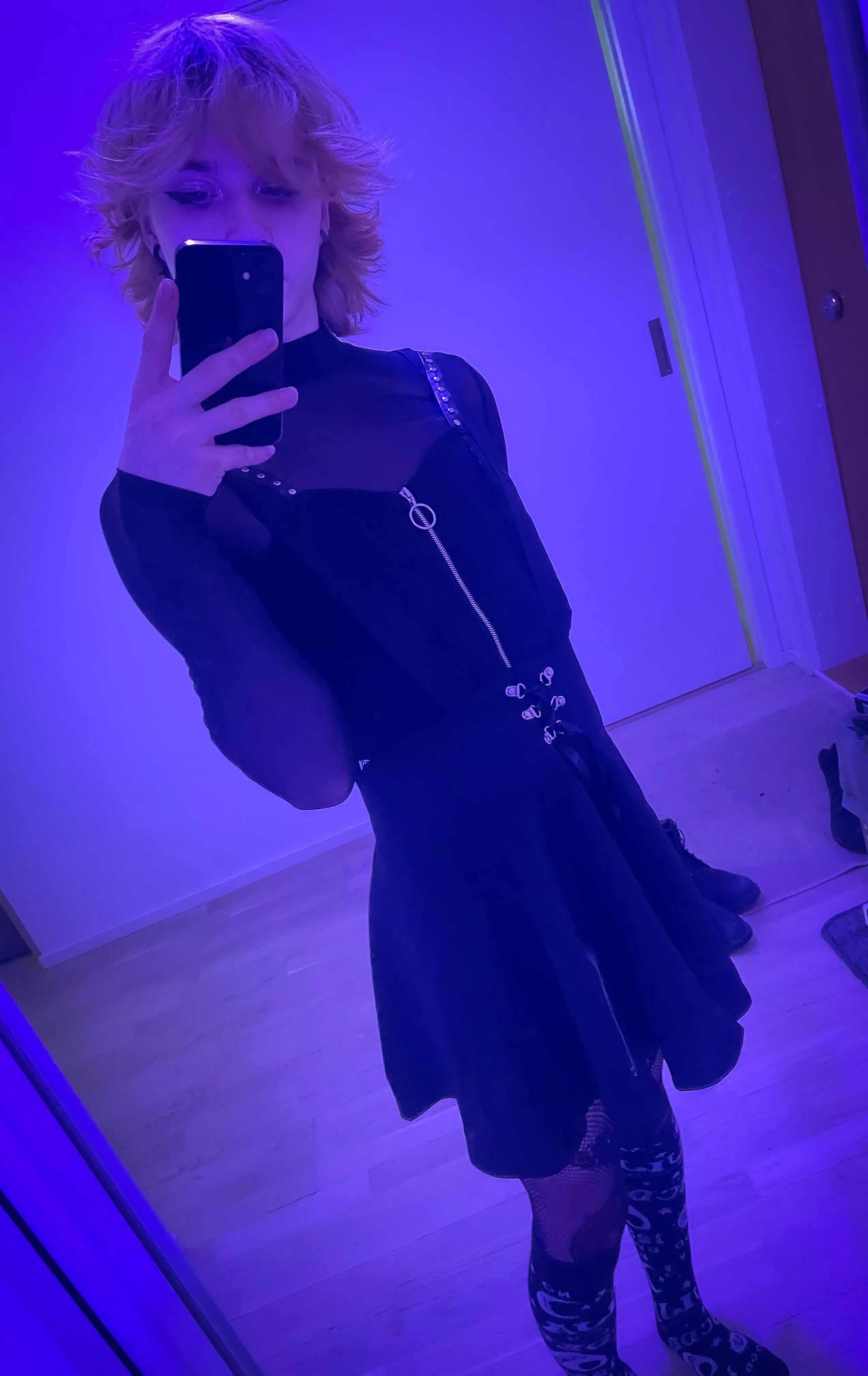 Ignore the messy hair ples :/ posted by CasualFb