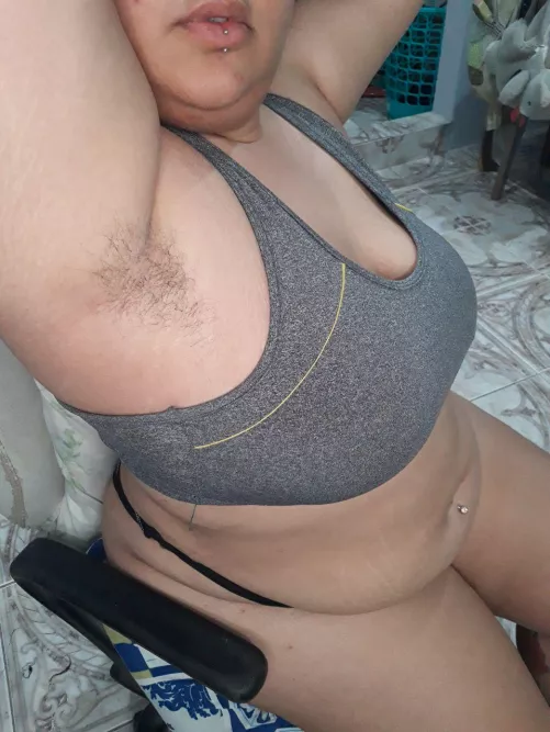 It's okay to want to smell my armpits by chubbyu