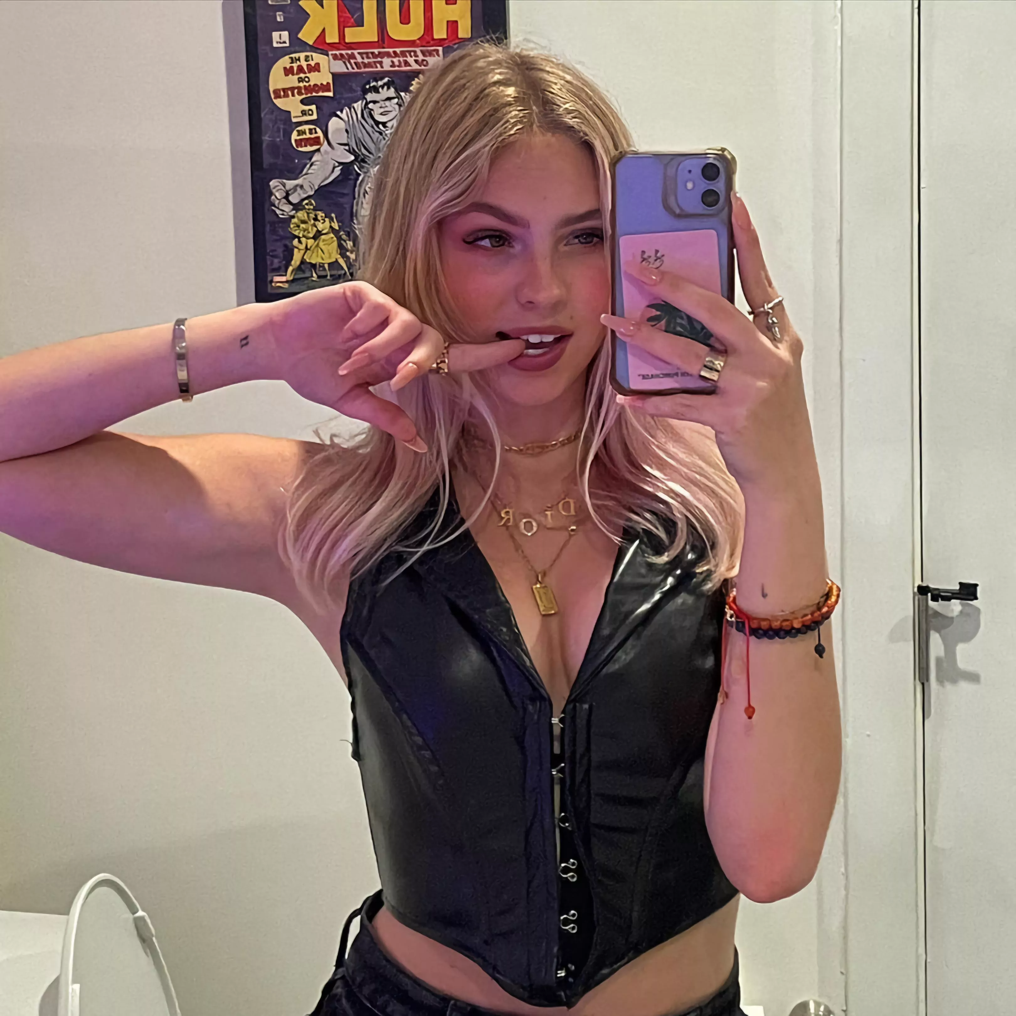 JJ in Leather Corset 🖤 posted by Slave4Selena