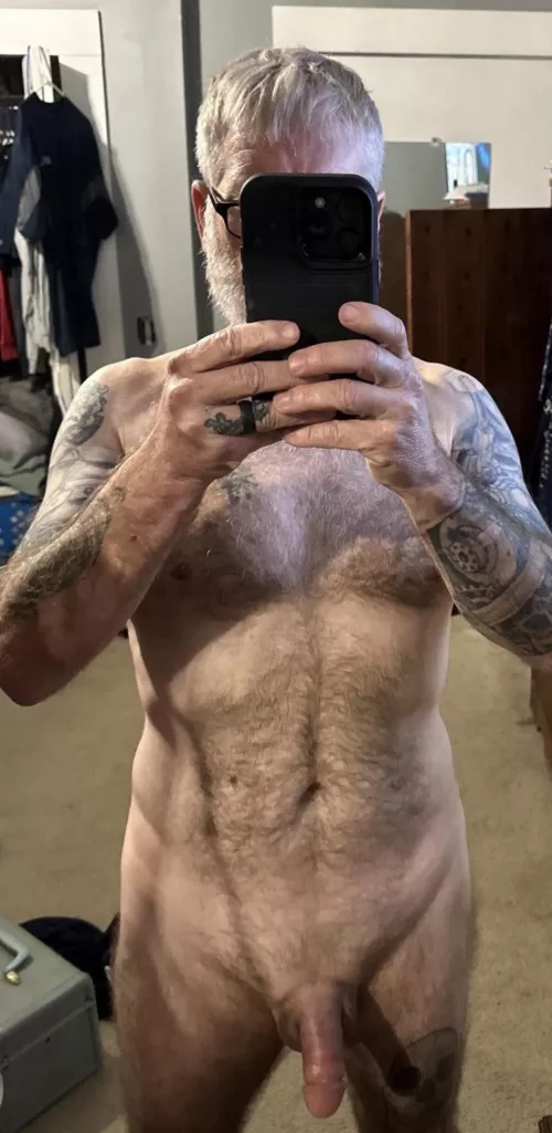 Just hanging out by mark21435