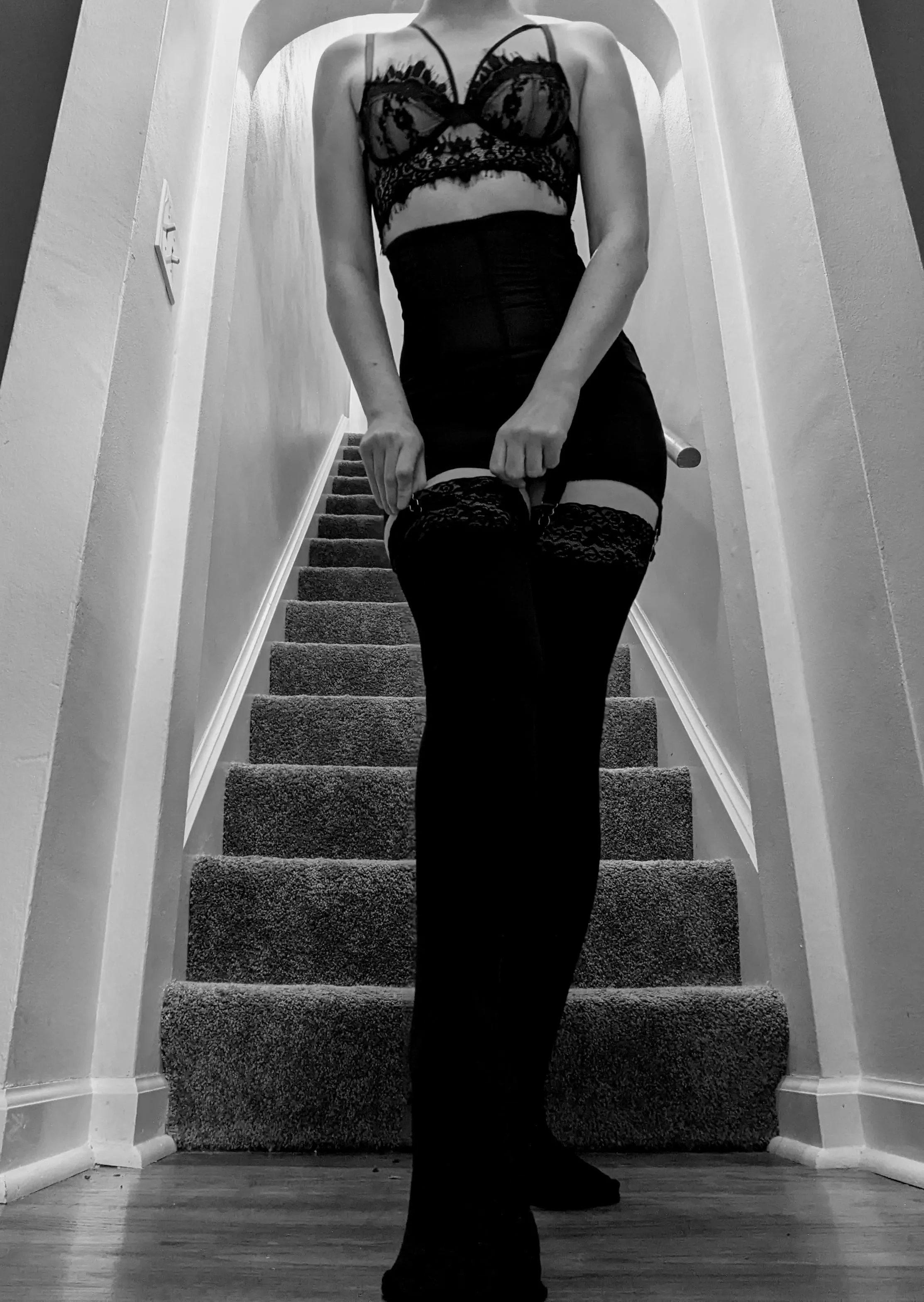 Let me haunt your best dreams [F] posted by Girl_In_Dungarees