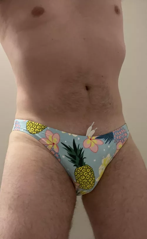 Like the new print?!🍍 by cruiseship_loving_ma