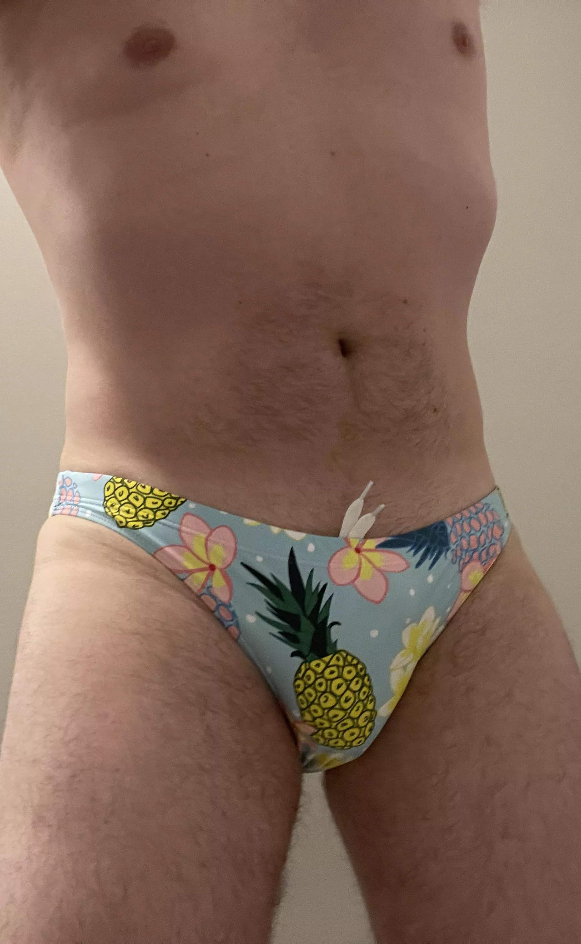 Like the new print?!🍍 posted by cruiseship_loving_ma