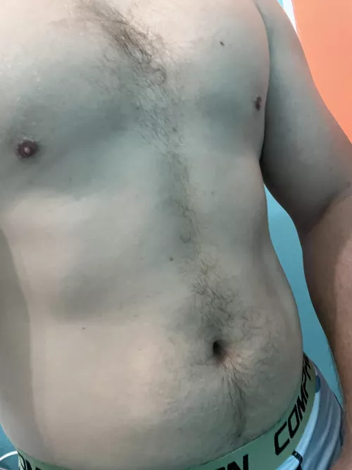 (M) Any ladies interested in giving a massage and seeing where it goes? by Stock-Big-3124